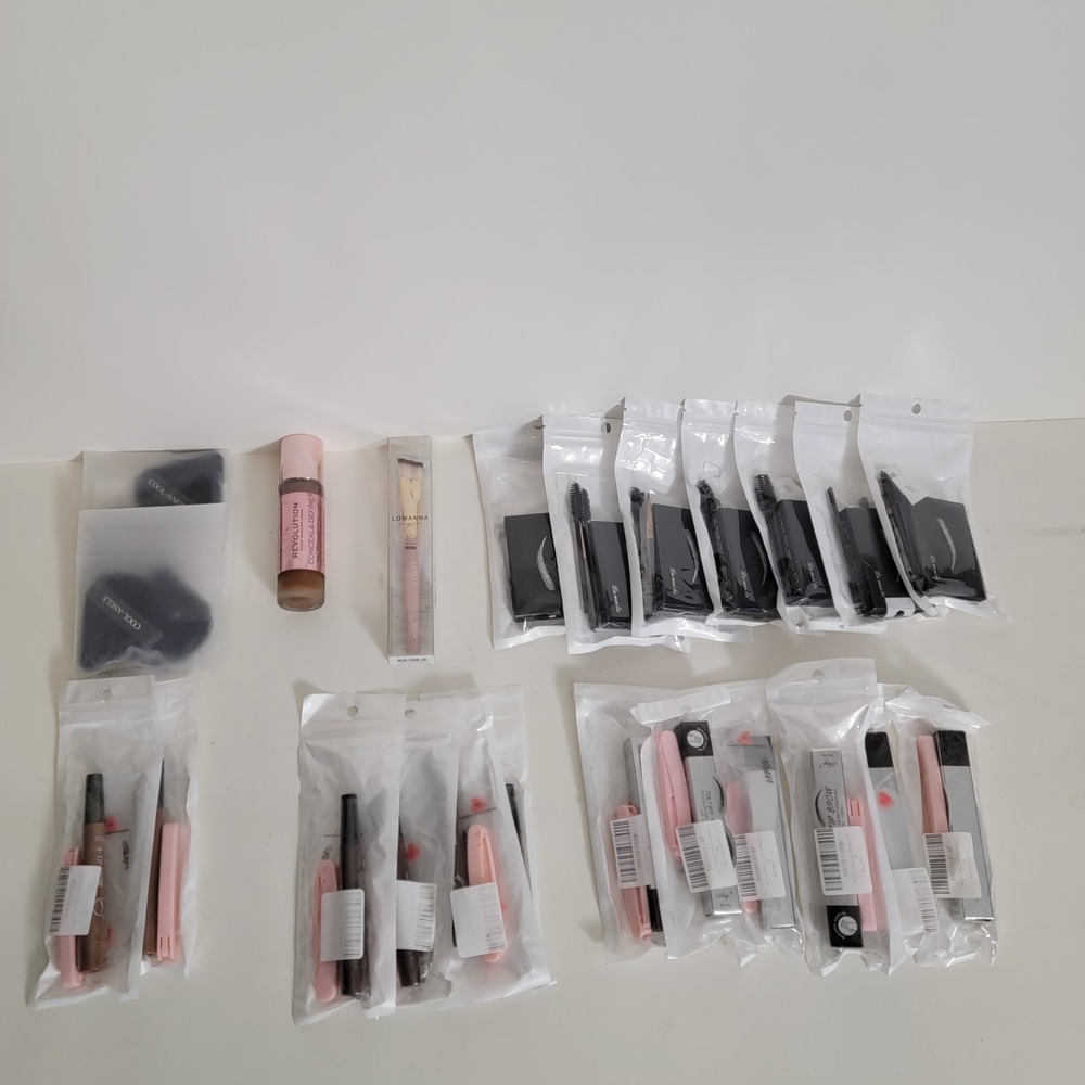 Wholesale Cosmetics Makeup Beauty Lot 23  Pieces Makeup Lot
